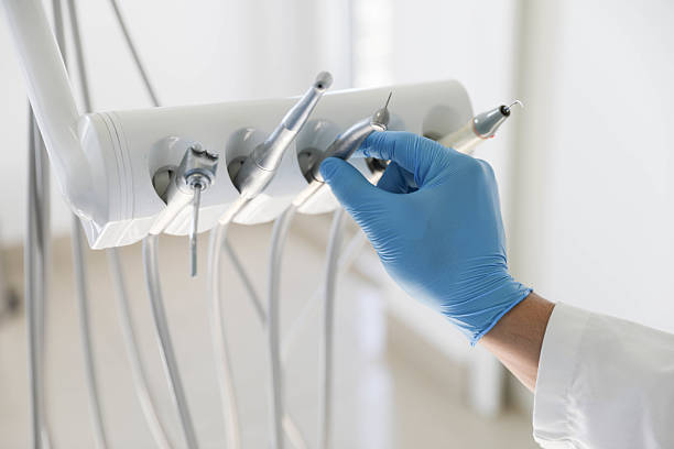 Professional Emergency Dentist technician working in Santa Maria, CA